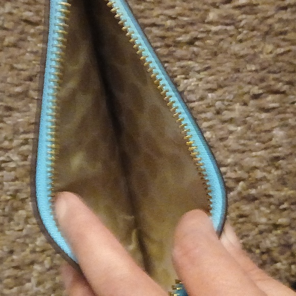 Kate Spade blue wristlet wallet - Picture 4 of 9